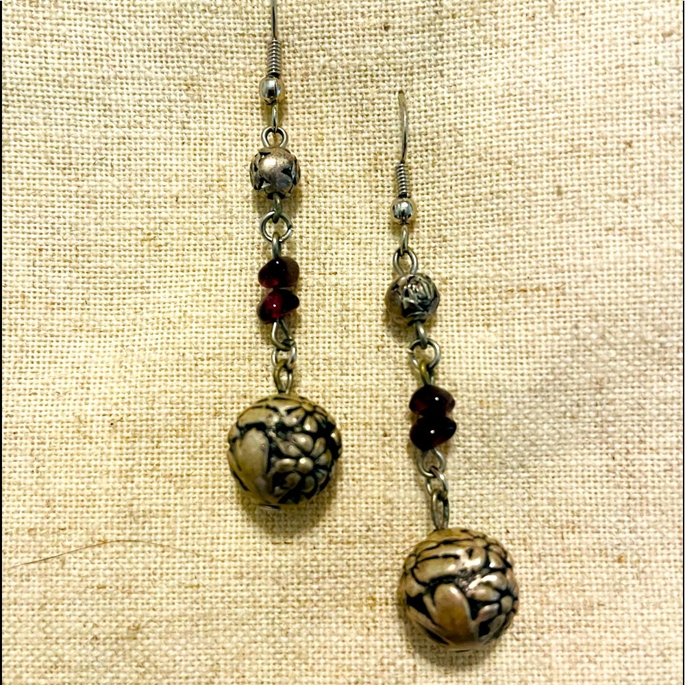 Silver bead dangle earrings